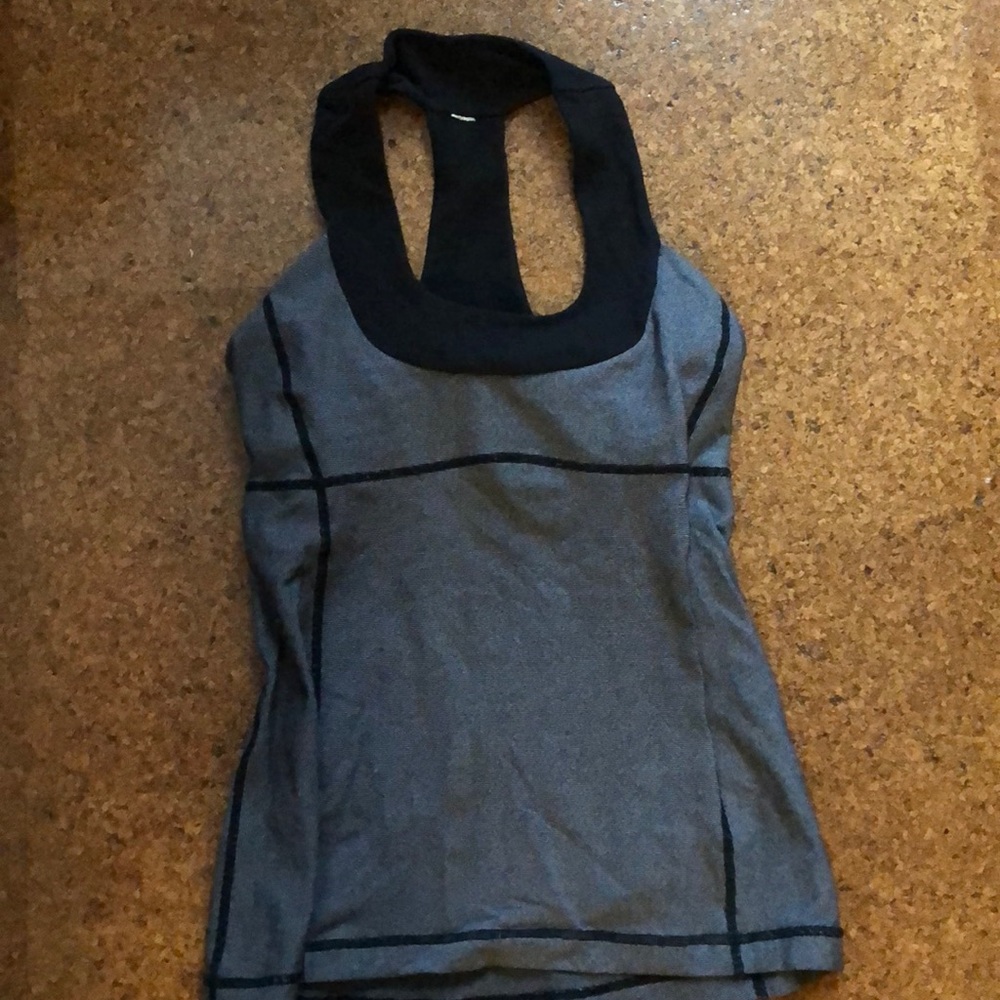 Fitted women’s athletic shirt Lululemon